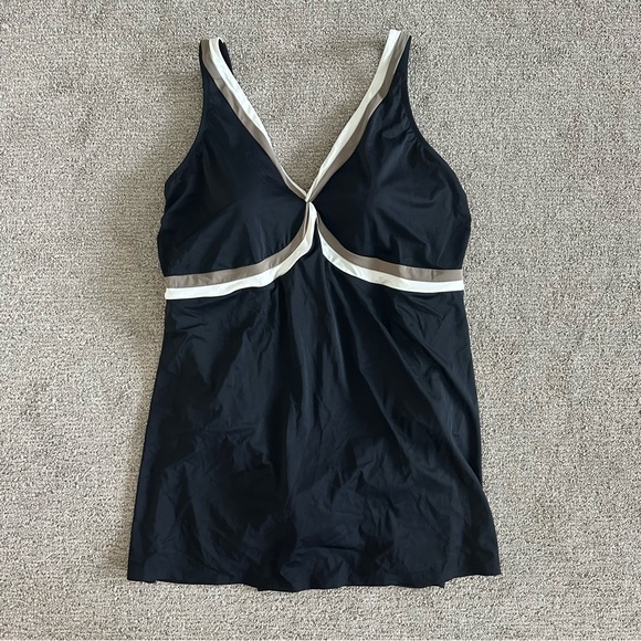 NWT Lands End Swim Dress Size 24W - Picture 1 of 7